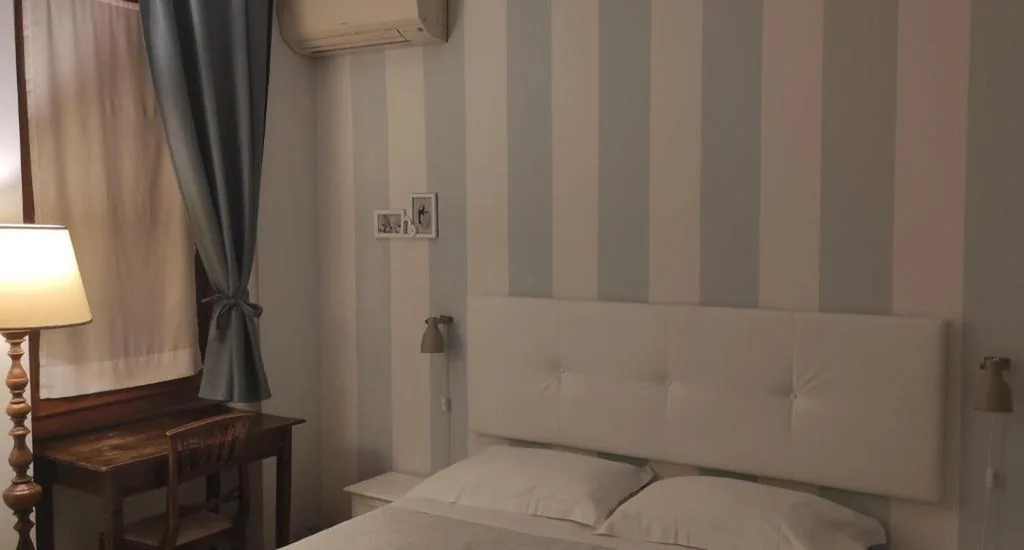 Classic Double Room — A Teatro