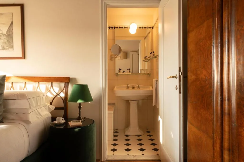 Classic Double Room — Loggiato Dei Serviti