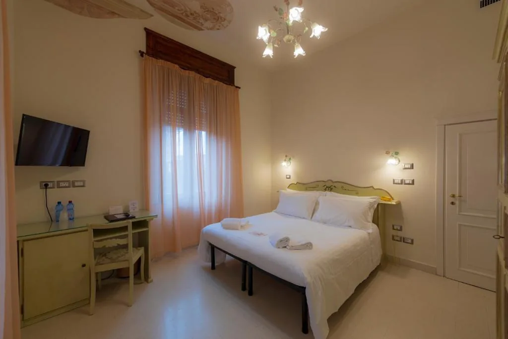 Classic Double Room — Villa Elda Boutique Hotel