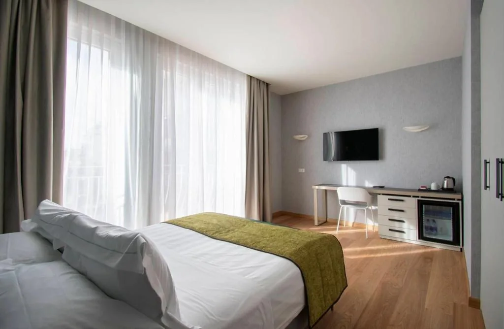 Camera Matrimoniale Comfort con Balcone — Hotel Medusa