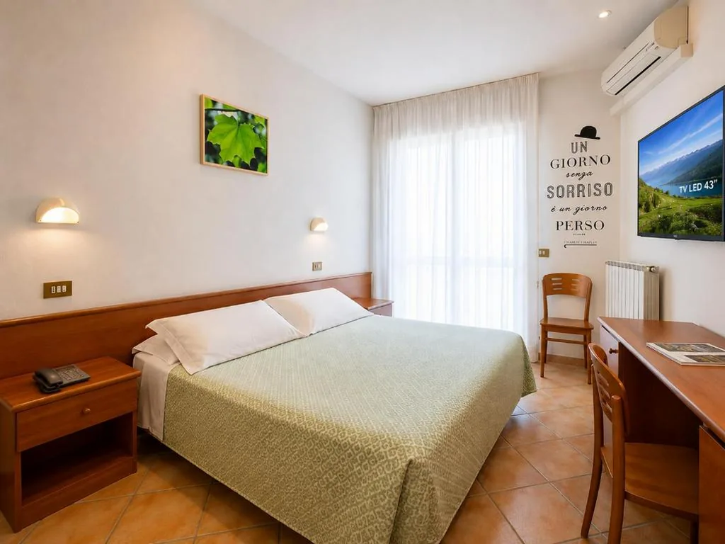 Camera Matrimoniale Comfort — Eco-Hotel Edy