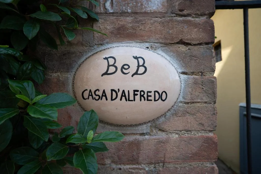 Double Room with Shared Bathroom — Casa di Alfredo Affittacamere