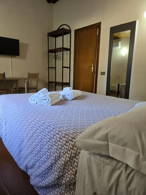 Double Room with Shared Bathroom — Dimora del Conte