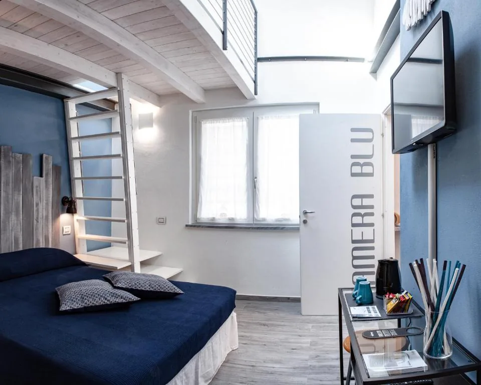 Double Room with Private Bathroom — 150 LatoMare