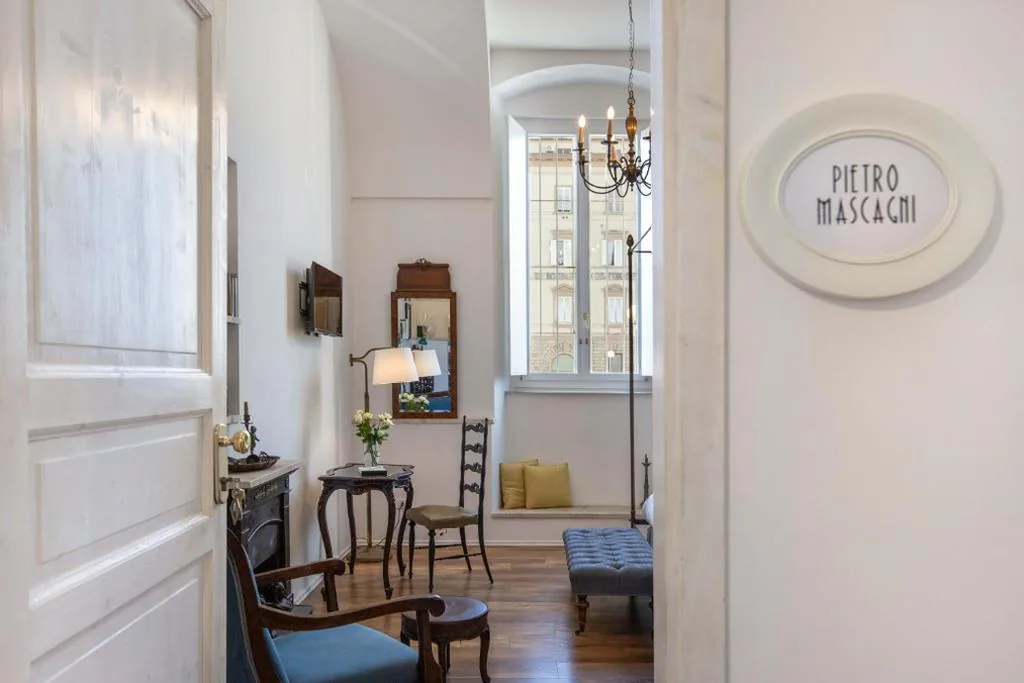 Camera Matrimoniale con Bagno Privato — 900 – Guest House