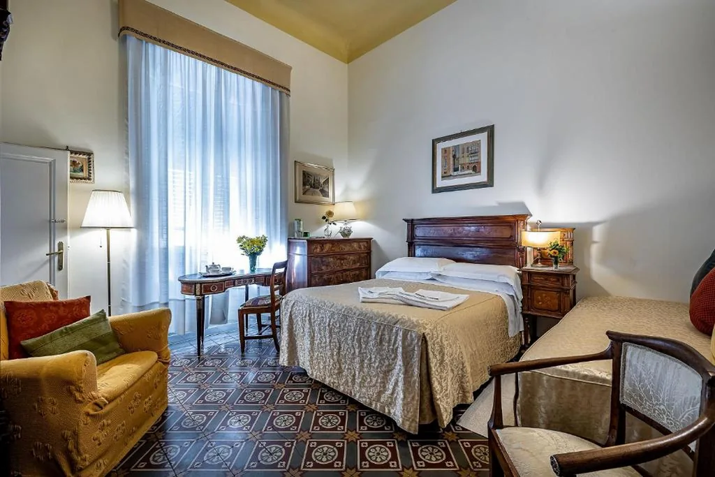 Double Room with Private Bathroom — A Casa di Lilli