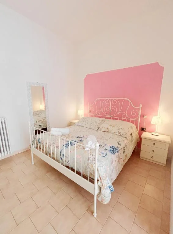 Camera Matrimoniale con Bagno Privato — A casa di Mario e Nenè