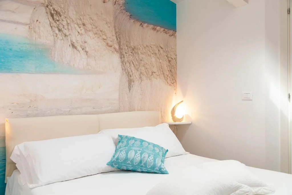 Camera Matrimoniale con Bagno Privato — Acquamarina b&b