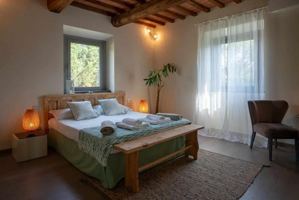 Camera Matrimoniale con Bagno Privato — Alba Morus Bed & Breakfast, sentiti a casa nel cuore della Toscana