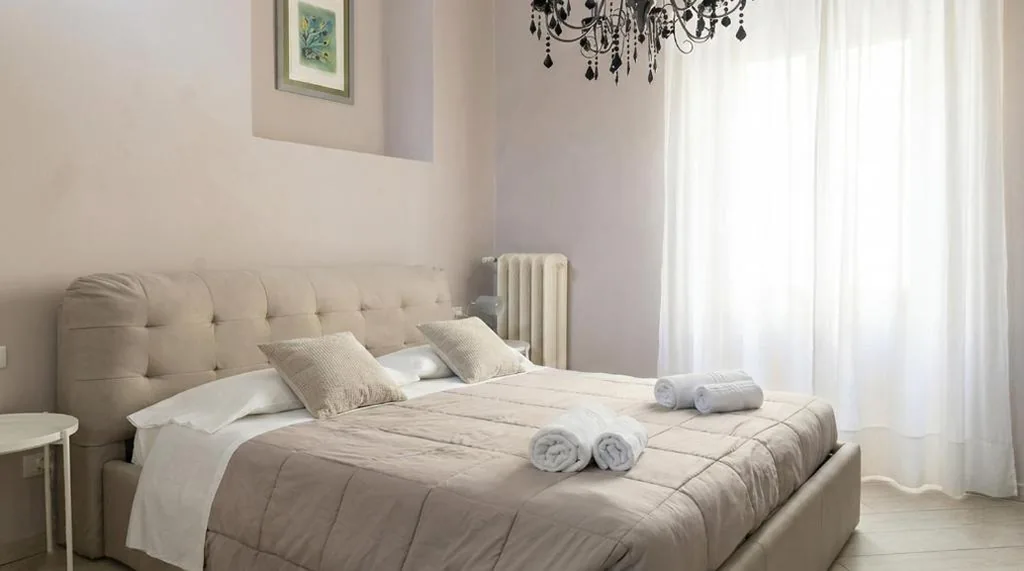 Camera Matrimoniale con Bagno Privato — Allegra Toscana – Affittacamere Guest house Arezzo