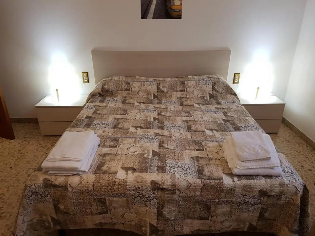 Camera Matrimoniale con Bagno Privato — B&B Buscemi