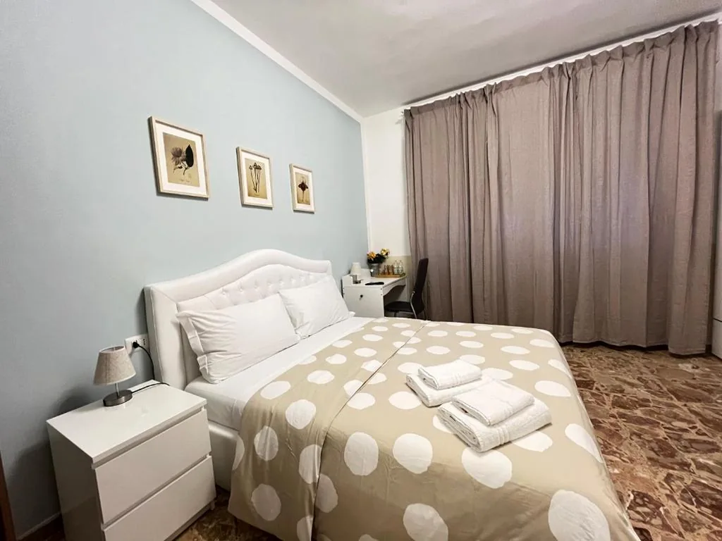 Double Room with Private Bathroom — B&B Prime Sant’Agostino