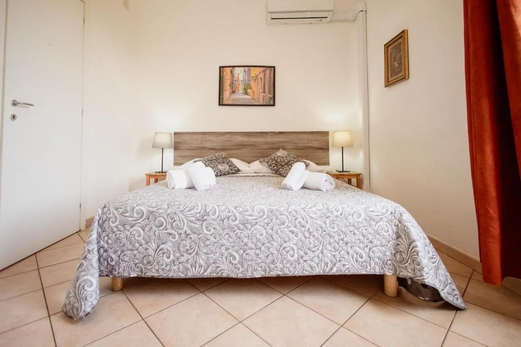 Double Room with Private Bathroom — B&B Toscana