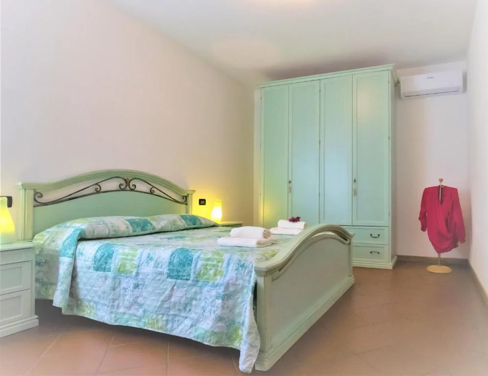 Camera Matrimoniale con Bagno Privato — B&B Villa Apuana