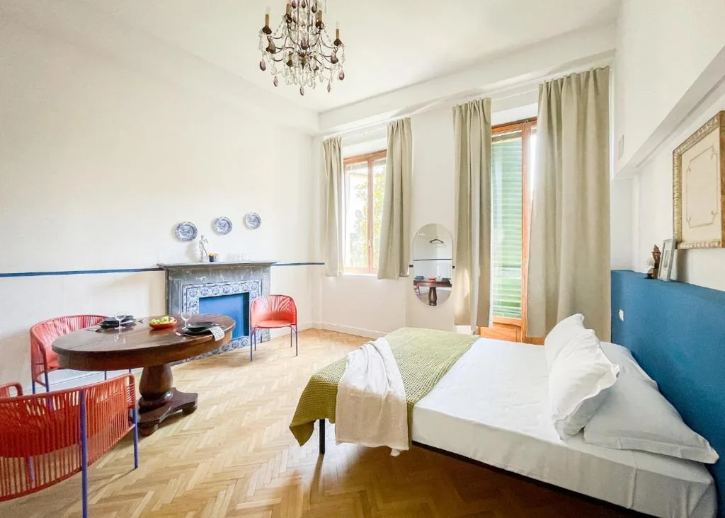 Double Room with Private Bathroom — Banchi