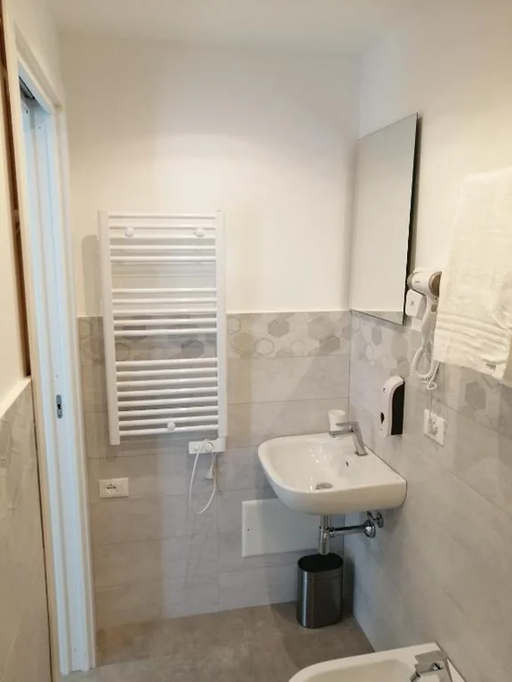Double Room with Private Bathroom — Bed and Breakfast My home