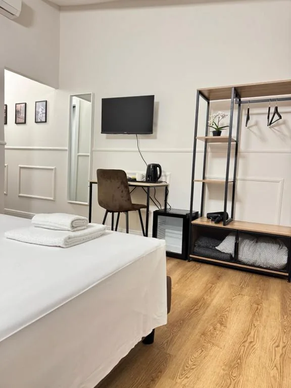 Camera Matrimoniale con Bagno Privato — Cattaleya rooms