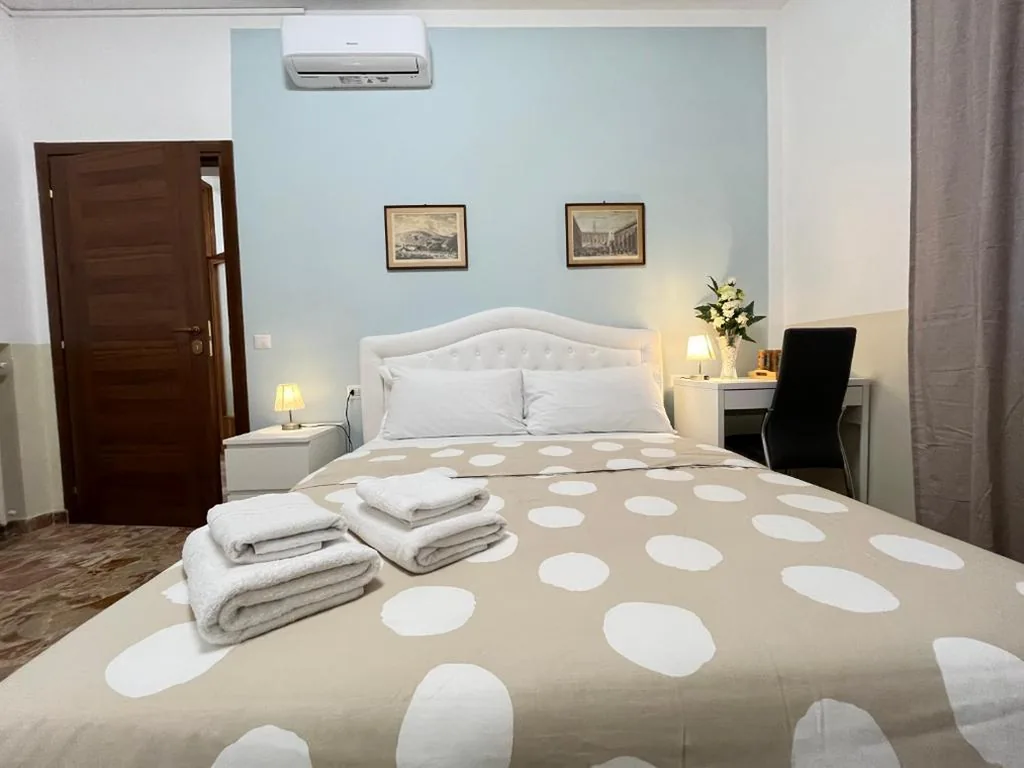Double Room with External Private Bathroom — B&B Prime Sant’Agostino