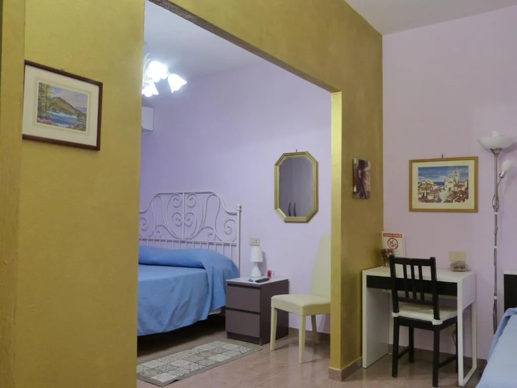 Double Room with External Private Bathroom — Elisir b&b