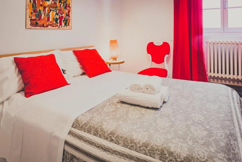 Camera Matrimoniale con Bagno Privato Esterno — Gattopardo Rooms Florence