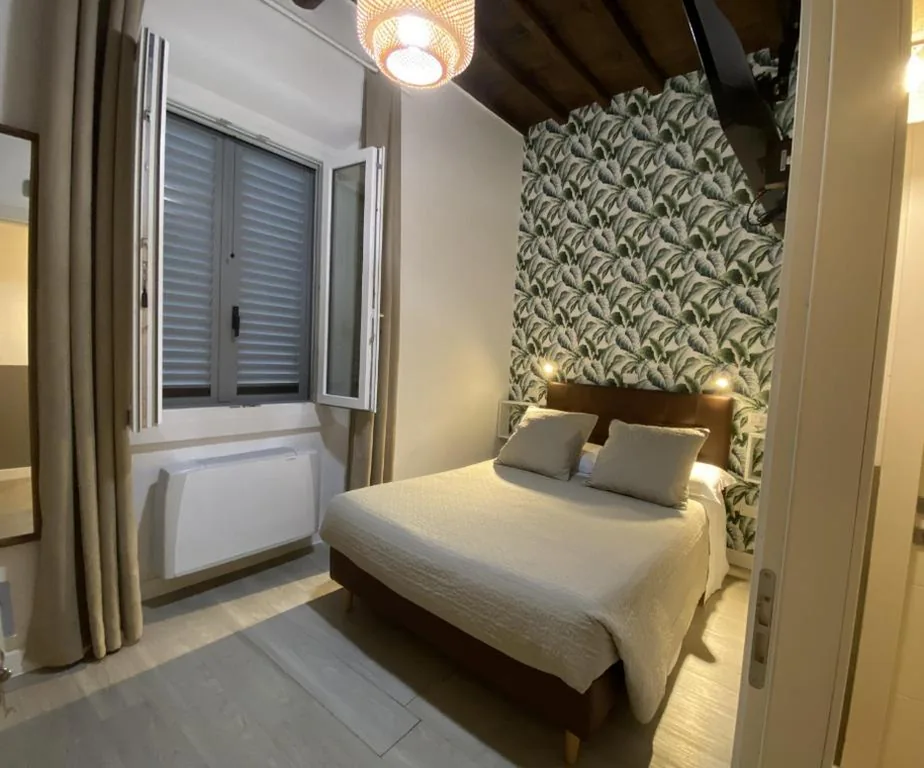 Double Room with External Private Bathroom — Hotel Nella Firenze