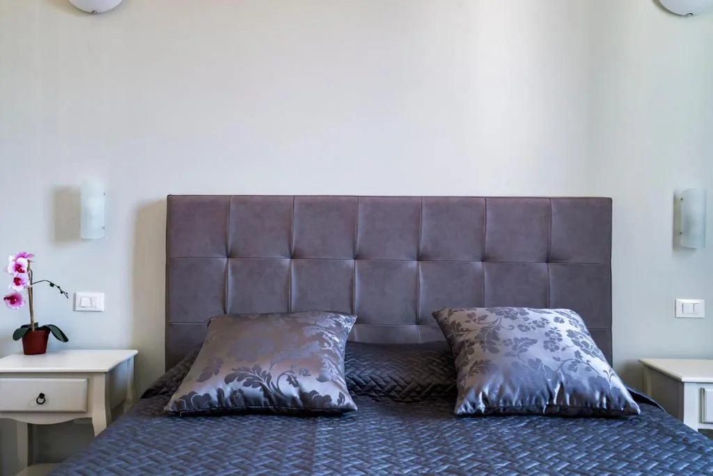 Double Room with External Private Bathroom — Live Florence Guest House