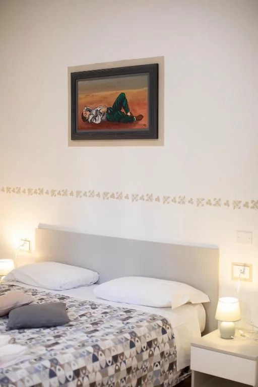 Double Room with External Private Bathroom — Residenza Portoferraio