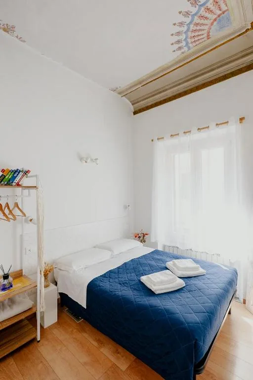 Camera Matrimoniale con Bagno Privato — Florence Rooms