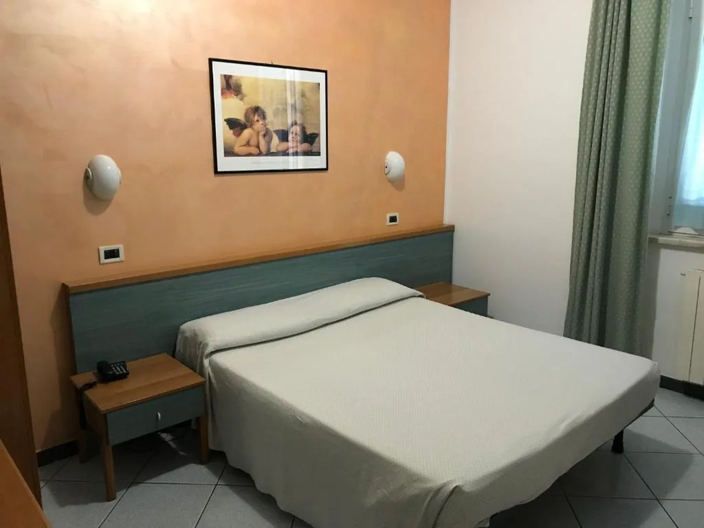 Camera Matrimoniale con Bagno Privato — Hotel Amico Fritz