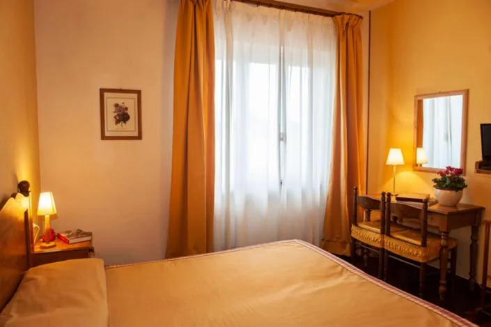 Camera Matrimoniale con Bagno Privato — Hotel Melecchi