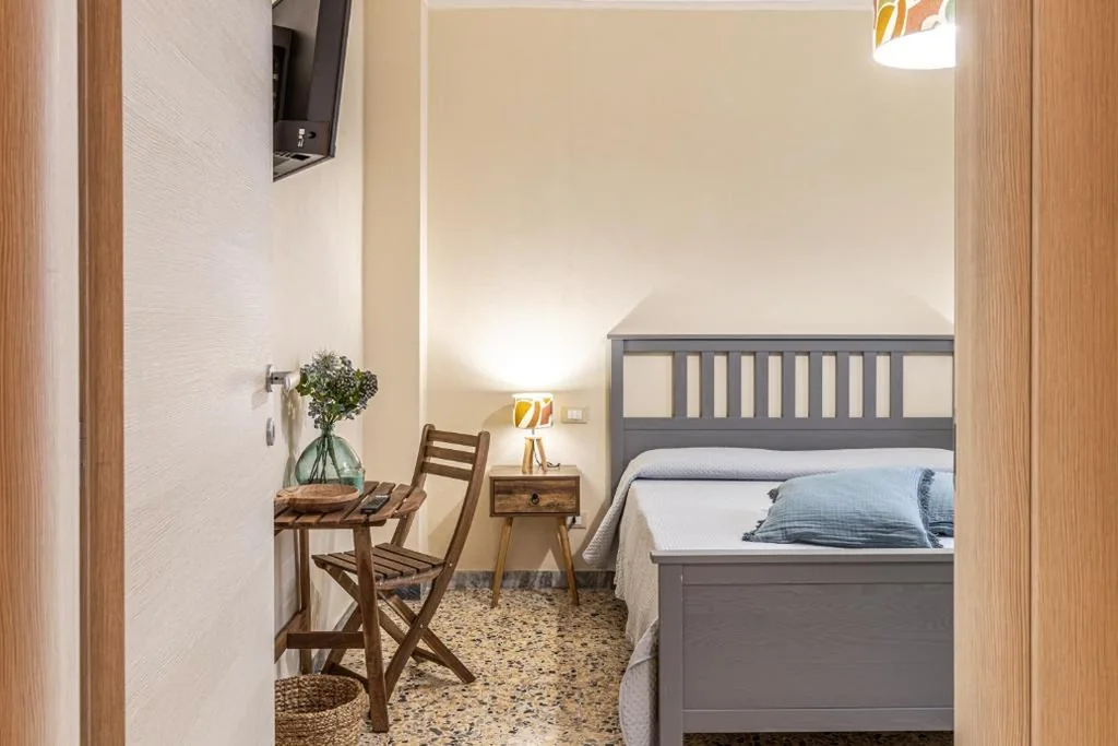 Camera Matrimoniale con Bagno Privato — L’Erika in Città
