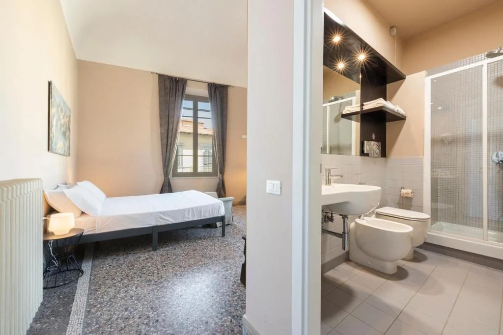 Camera Matrimoniale con Bagno Privato — La Torre Garbata