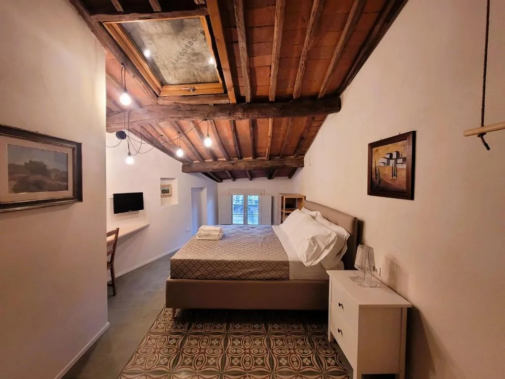Camera Matrimoniale con Bagno Privato — Le Mezzane