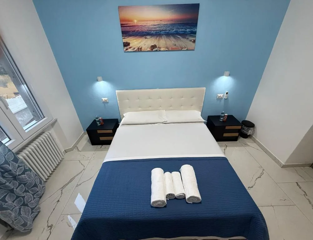 Double Room with Private Bathroom — Luna Guest House