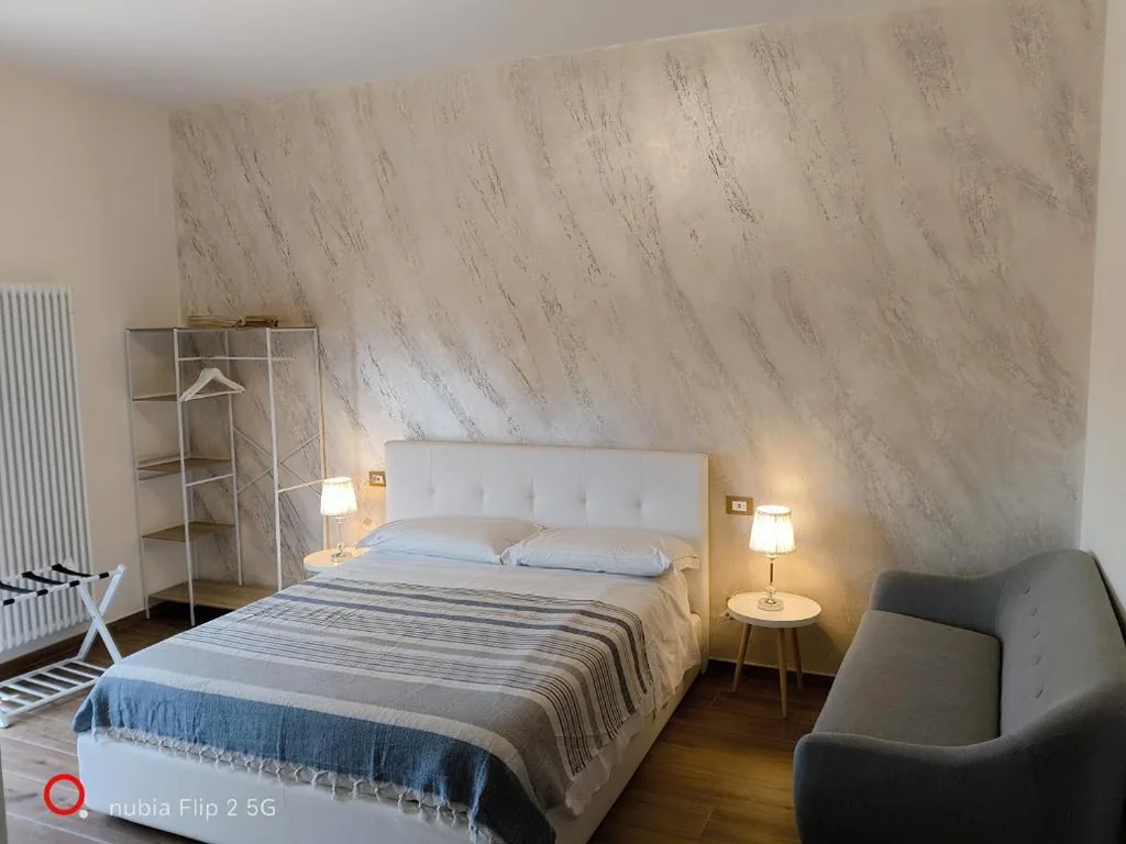 Camera Matrimoniale con Bagno Privato — Monte Boutique ROOMS