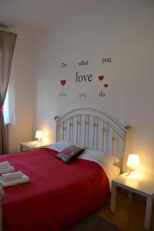 Camera Matrimoniale con Bagno Privato — Night & Day