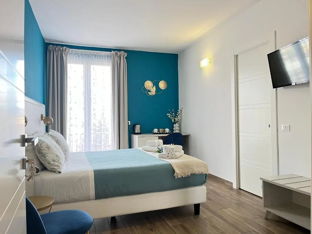 Double Room with Private Bathroom — Porta alla Croce Guest House