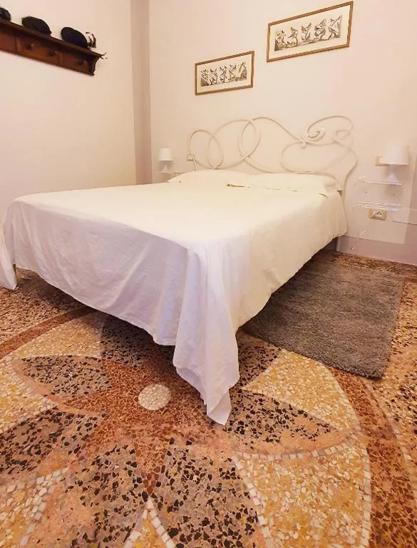 Double Room with Private Bathroom — Relais Pacinotti Rooms