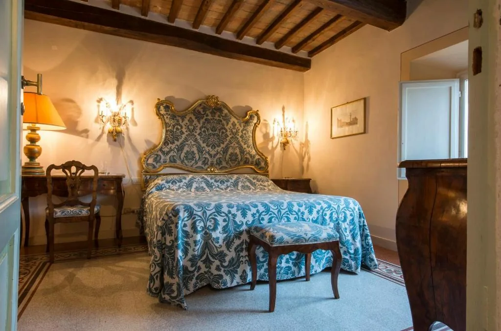 Camera Matrimoniale con Bagno Privato — Residenza alla Lizza