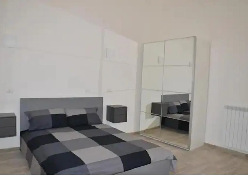 Double Room with Private Bathroom — Residenza Cavour