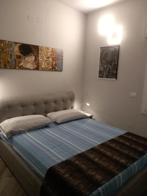 Double Room with Private Bathroom — Tom & Jerry