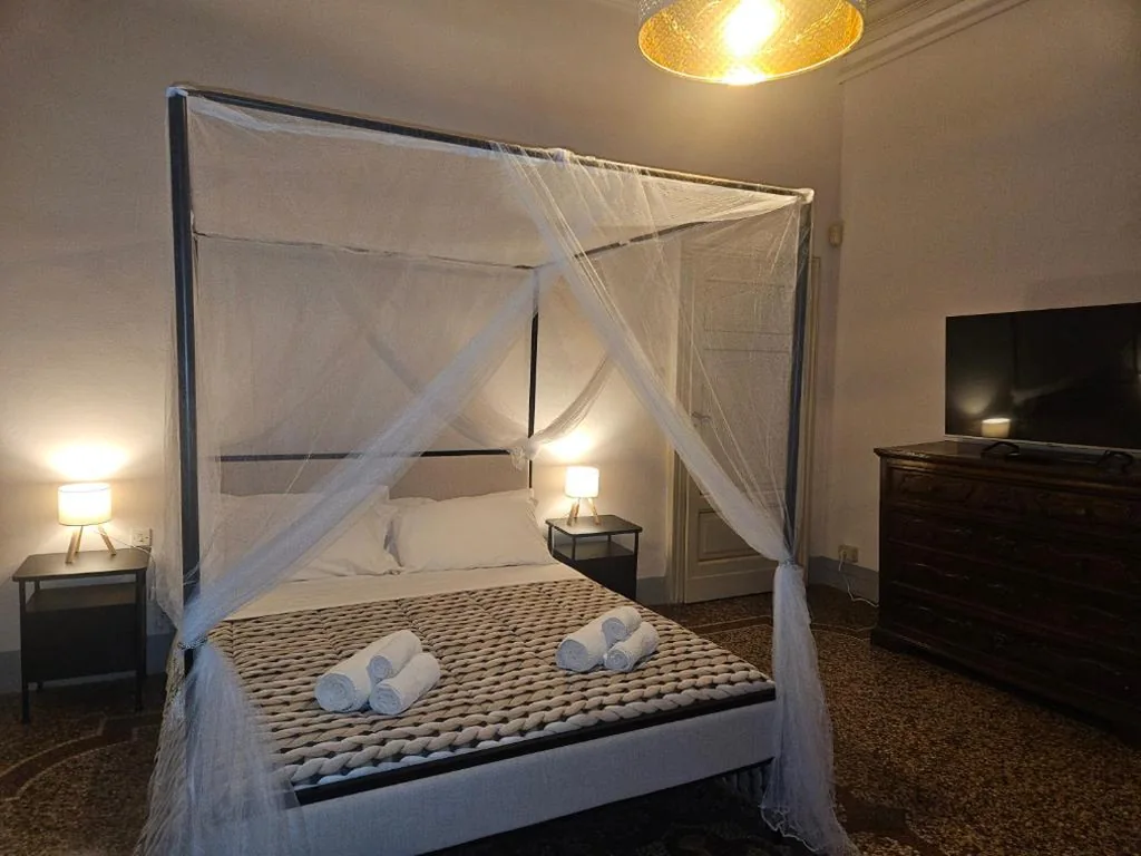 Double Room with Private Bathroom — Tower Rooms