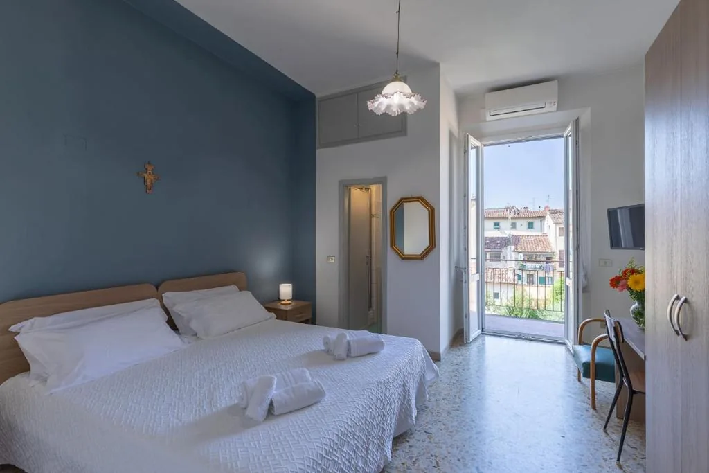 Camera Matrimoniale con Balcone — Antica Dimora Sant’Anna