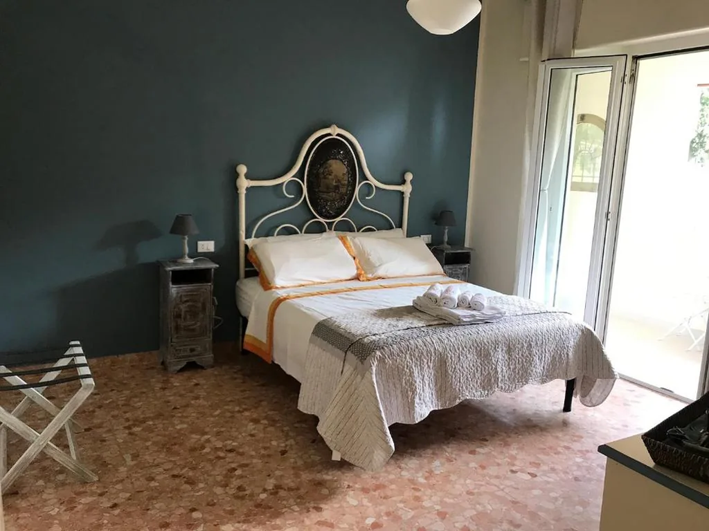Camera Matrimoniale con Balcone — B&B La Casa di Alice