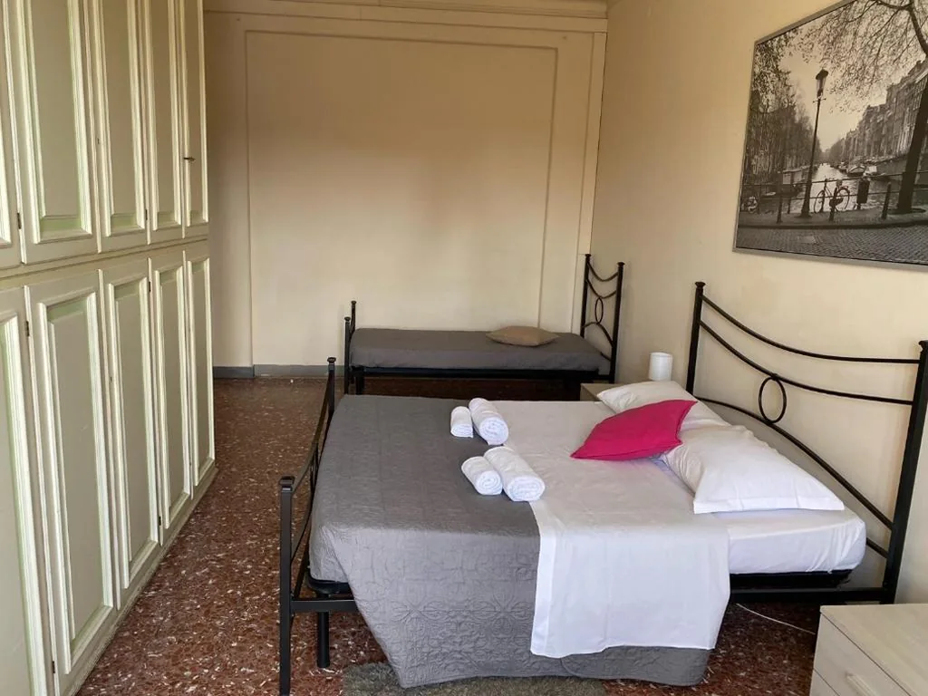 Double Room with Balcony, Shared Bathroom and River View — You & Me