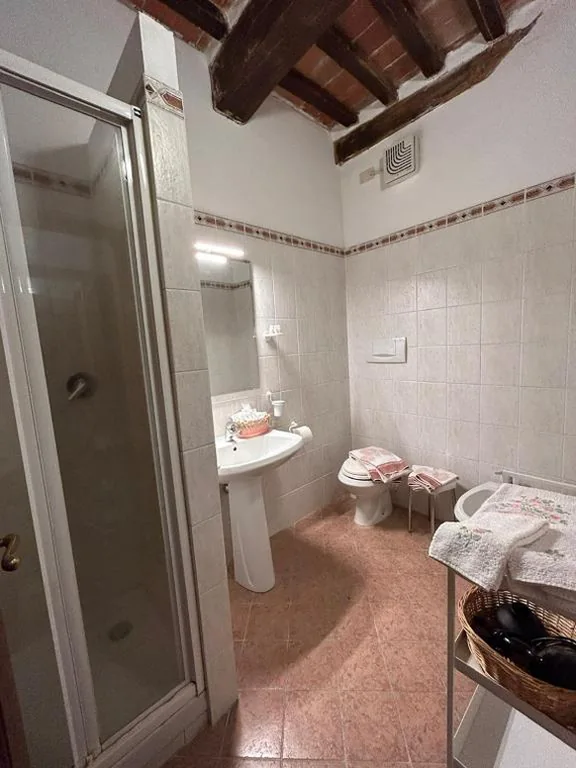 Camera Matrimoniale con Balcone — Camere Gozzante