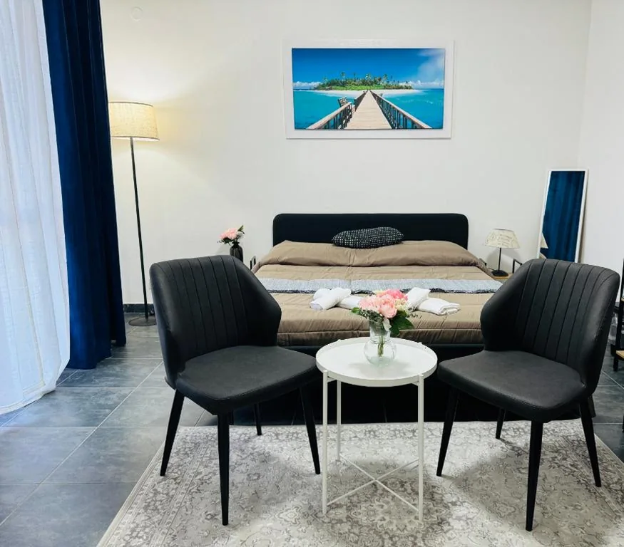 Double Room with Balcony and Private Bathroom — B&B Porta Aperta