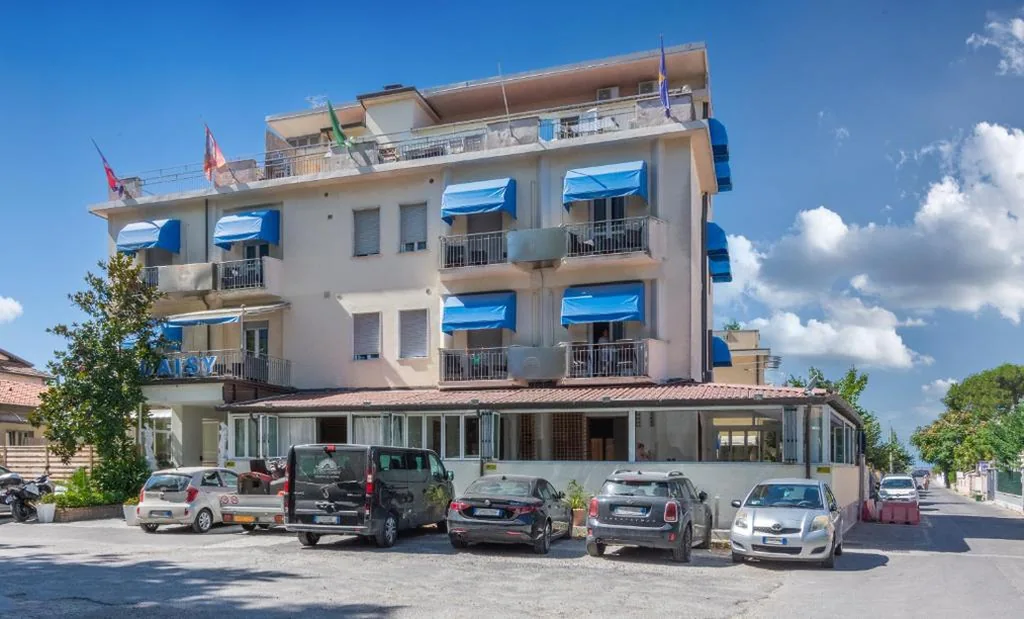 Camera Matrimoniale con Balcone — Hotel Daisy