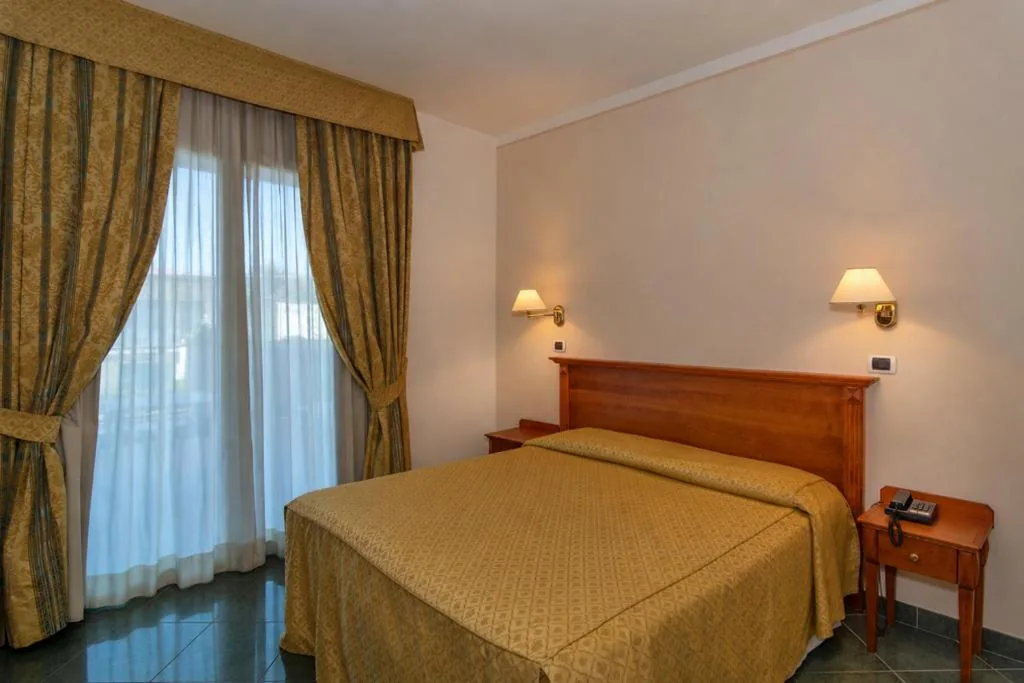 Double Room with Balcony — Hotel Residence Villa Marzia