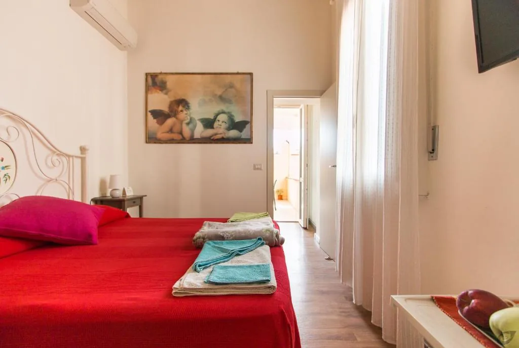 Camera Matrimoniale con Balcone o Terrazza — Casa Arsella